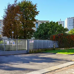  Apartamento Primopiano - San Dionigi Italia